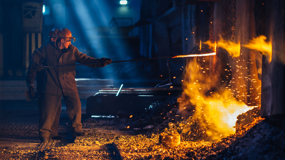 Metal smelting rich and supporting combustion industry